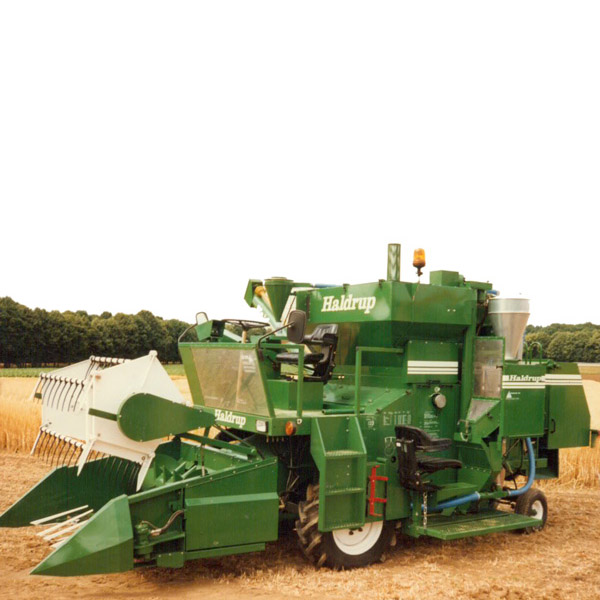 Produktionsstart des Mähdreschers für das Feldversuchswesen