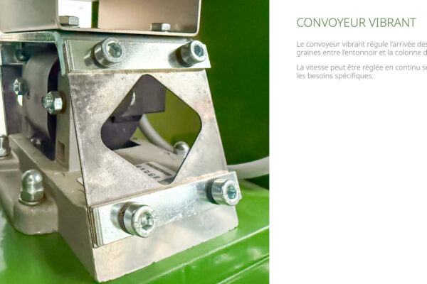 Der Vibrationsförderer kontrolliert den Samenzulauf zwischen dem Trichter und der Luftsäule